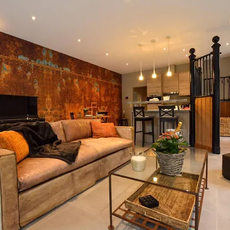 Splendid Ground Floor With Garden In The Very Center Of Apartment Spa